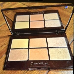 Charlotte Tilbury’s Glowing, Pretty Skin Palette